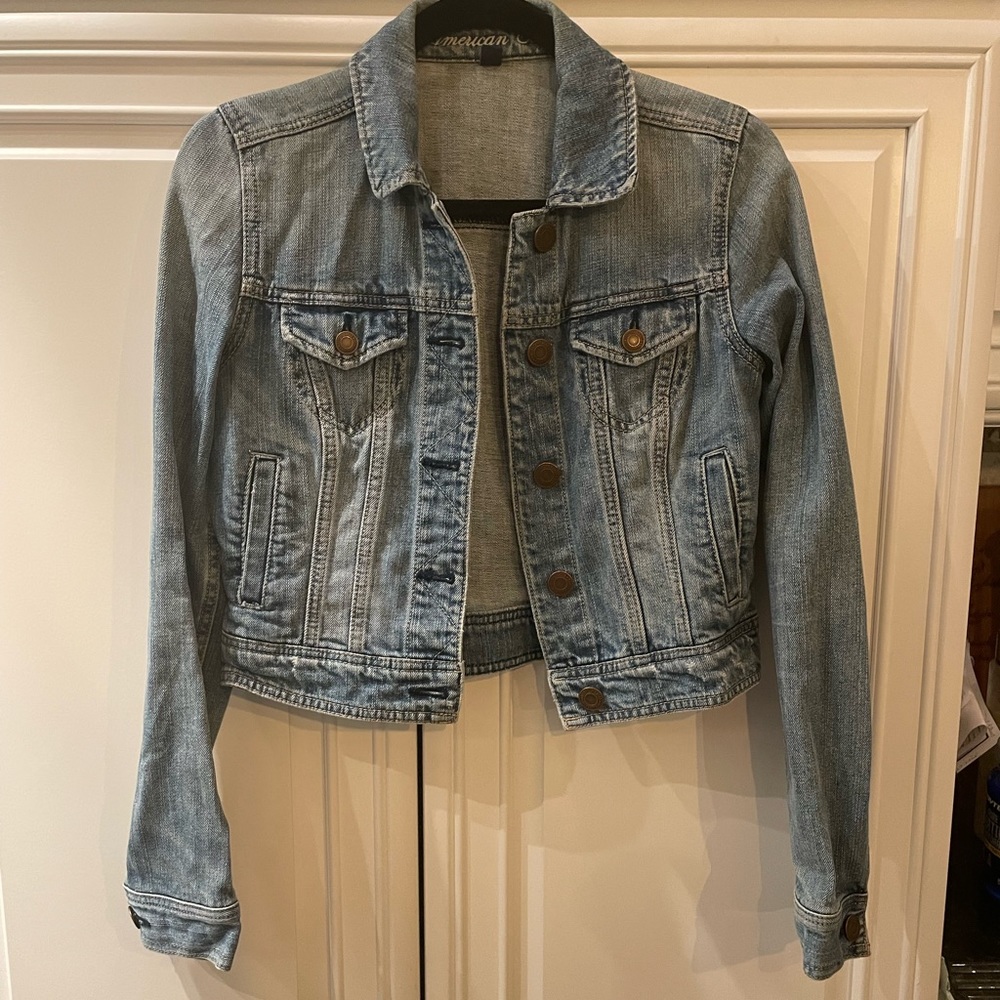 American Eagle Cropped Denim Jacket